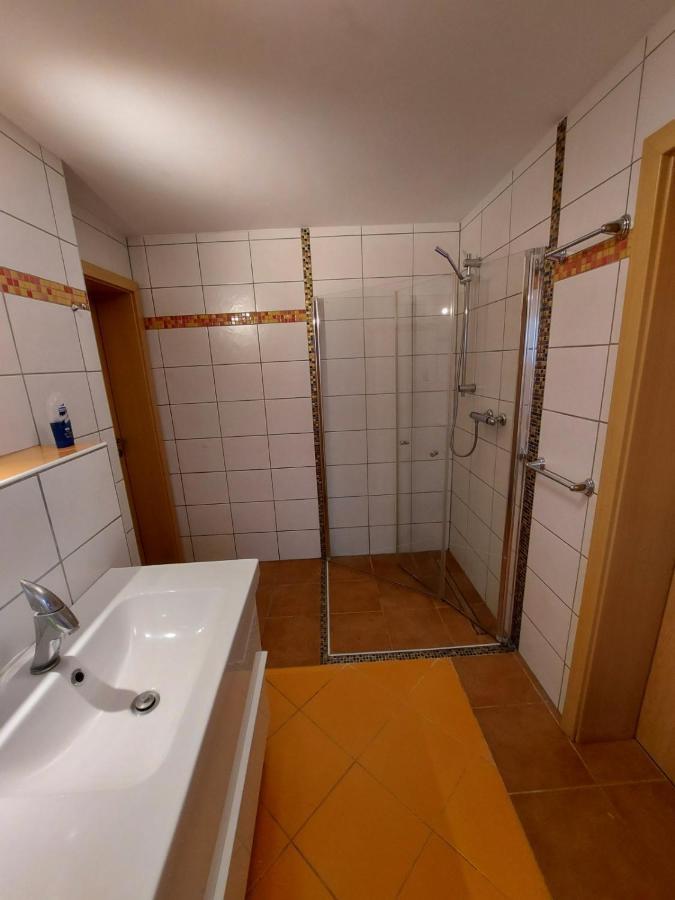 Lovely Appartment With Private Patio And Private Entrance In Luxembourg 60M2 Saeul Ngoại thất bức ảnh